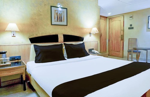 Shivajinagar House | Deluxe JM Road Krishna Presidency