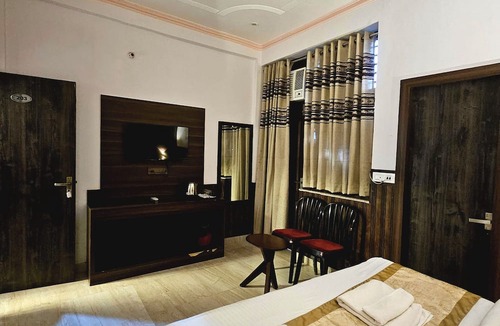 Mathura House | Shri Krishna Divine Dham
