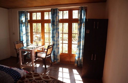 Leh Bed & Breakfast | Tsetanguesthouse
