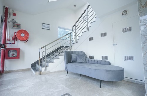Greater Noida Hotel | Kaashvi Residency - Managed by Atithi House