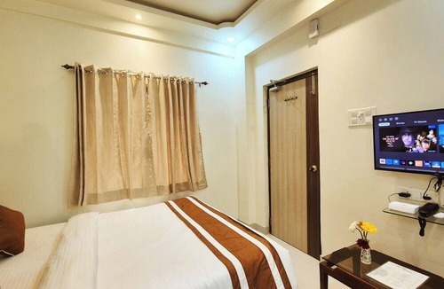 Bhowanipore Hotel | Best Inn By BookMeriHotel