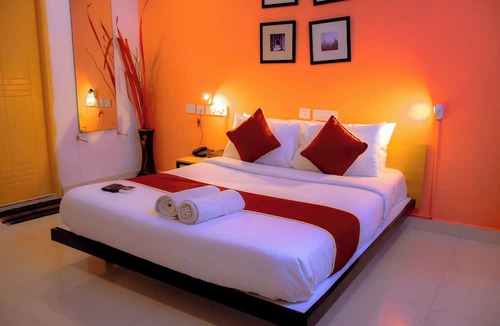 Ramapuram Hotel | Naksha Tree Hotels Honey Crest