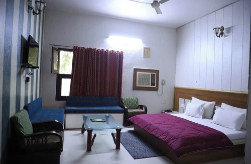 Shikohabad Hotel | Shri Neha Hotel & Restaurant