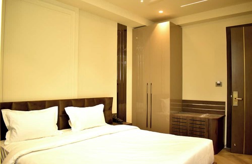 Janakpuri Hotel | Qotel Signature Coleman Janakpuri