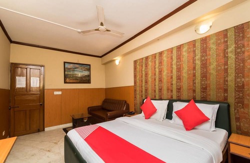 Bhowanipore Hotel | Malik Guest House