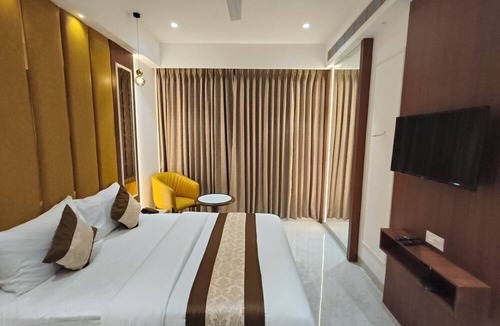 Thane West Hotel | Hotel Sonesta Suites Thane