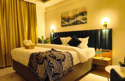 Hazratganj Apartment | Arth Corporate Suites at Gomti Nagar Ext