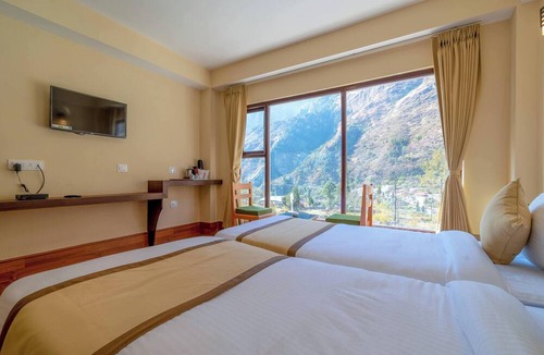 Lachung Hotel | Magellan's The Golden Bridge Hotel