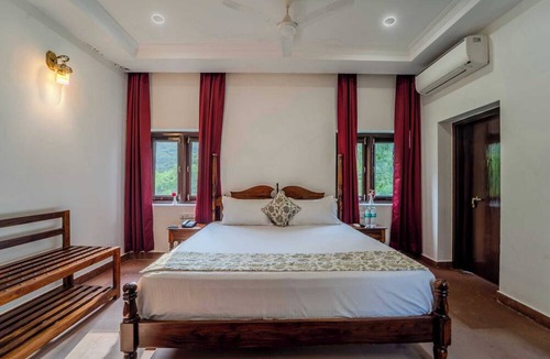 Bhandarej Hotel | Khawa Palace and Resort