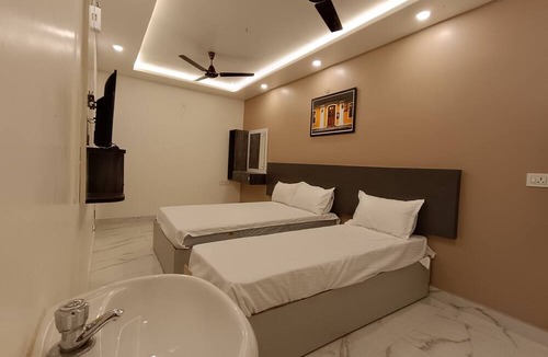 Kalapettai Hotel | Arul Residency