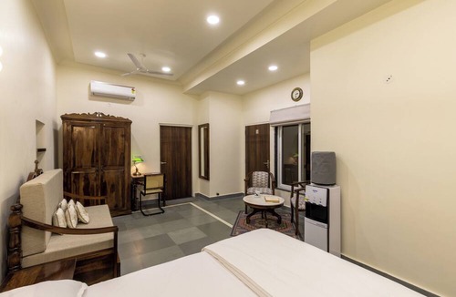 Pink City Hotel | Heart Of The City By Rashmi