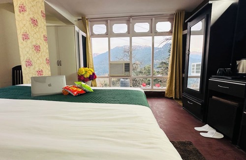 Dalhousie Hotel | Hotel Eagle Nest Central Heated