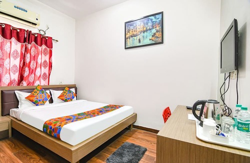 Sector V Hotel | FabHotel S Residency