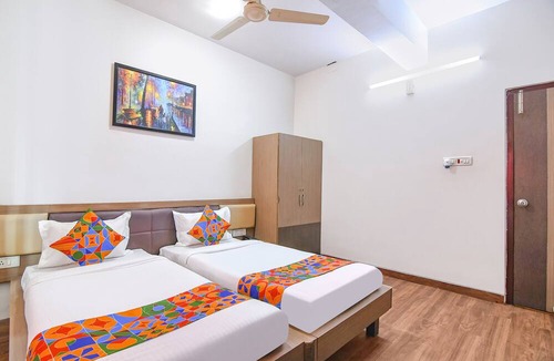 Sector V Hotel | FabHotel S Residency