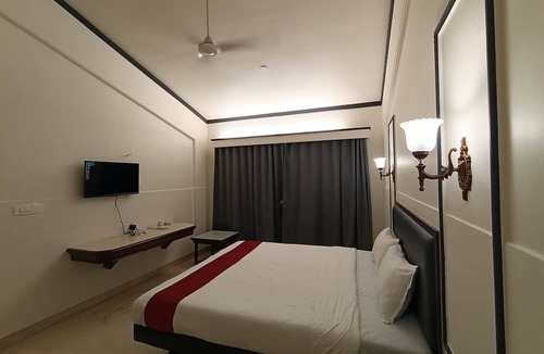 Sasunavghar Hotel | Royal Garden Resort