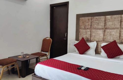 Zirakpur Hotel | Hotel Royal Regency