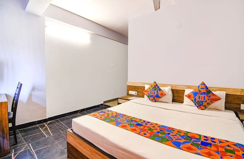Sankrail Hotel | Fabexpress Subh Residency