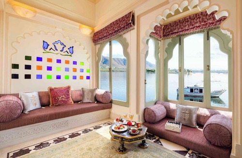 Udaipur Hotel | Taj Lake Palace