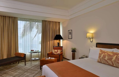 Churchgate Hotel | Hotel Marine Plaza Mumbai