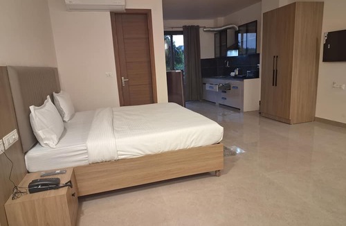 Sector 39 Hotel | Star Residency near Medanta Hospital