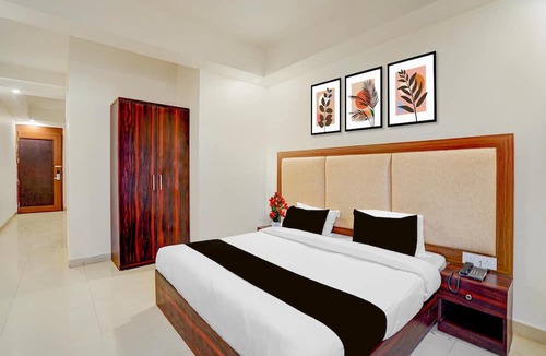 Auli House | Suite Room Friends Colony Lucknow