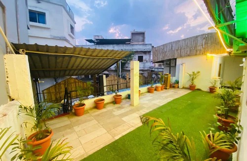 Ujjain House | Shree Niwas Yatri Grah
