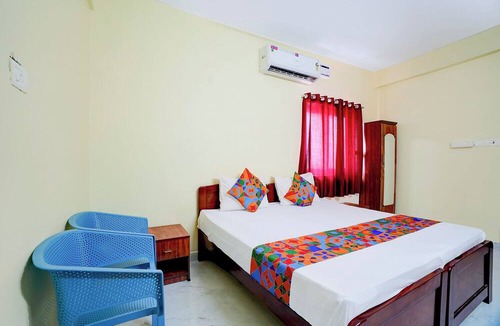Kelambakkam Hotel | Fabhotel Dhana Residency - Nr Hindusthan Institute of Technology and Science