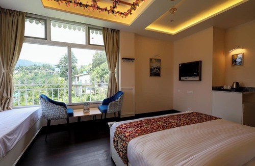 Kaul Hotel | The Crosswoods Four
