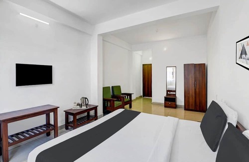 Stuart Hill House | Classic With Balcony Madikeri