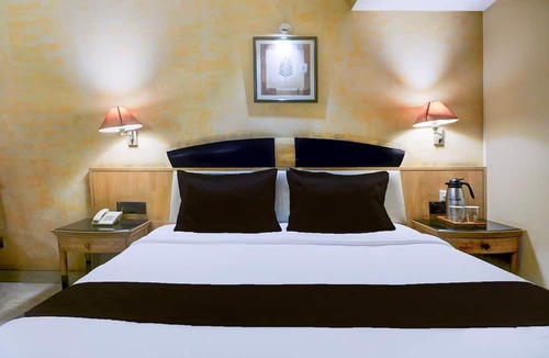 Shivajinagar House | Suite JM Road Krishna Presidency