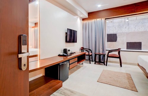 Bhopal House | Suitehotel Ocean Breeze
