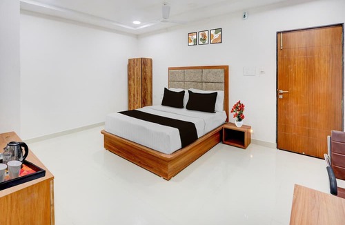Warangal House | Super Deluxe Room Vishnu Grand Premium Rooms