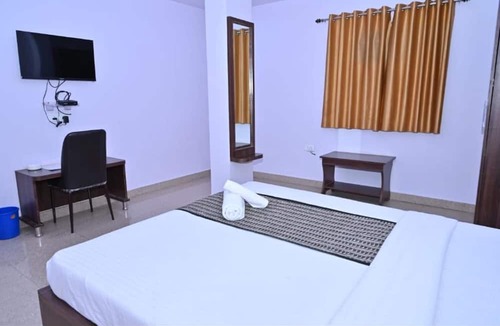 Sahibganj Hotel | Stone Park Radha Devi Ln