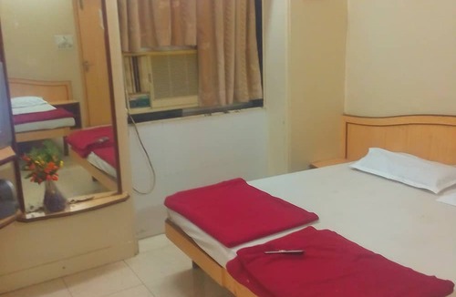 Girgaon House | Sangam Guest House
