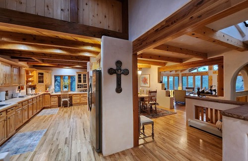 Santa Fe Villa | Unique Spacious 5BR/4BA retreat on 5 acres in scenic foothills of Tesuque