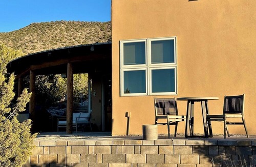 Ojo Caliente House | Luxury Desert Casita Chiminea Nights Views