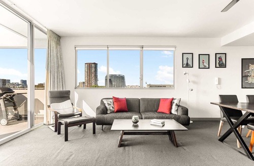 Alexandria Apartment | Spacious 2-Bed with Two Balconies with City Views