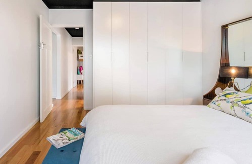 Drummoyne Apartment | Renovated Retro Apartment Near Harbour Front Walks