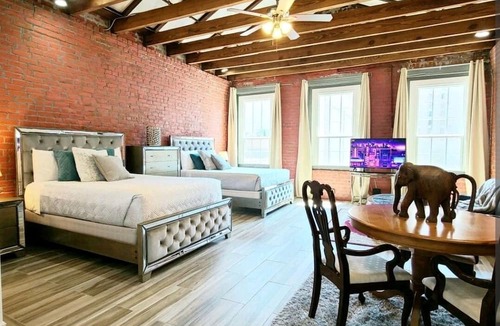 Central Business District Apartment | Downtown New Orleans Penthouse - 2 Min Walk to French Quarter - 4A