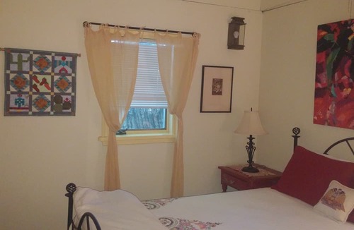 Northeast Santa Fe Condo | Casita Artista: Great Location & Great Price