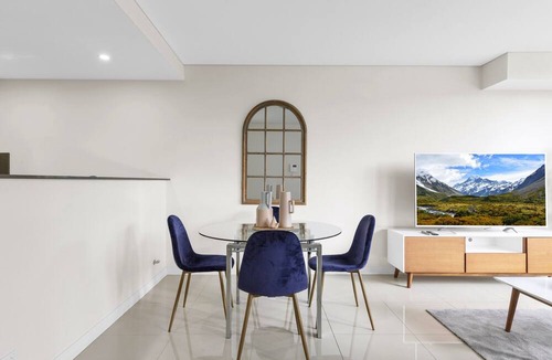 Canterbury Apartment | 2BR APT *Ideal for Families or Business Stays*