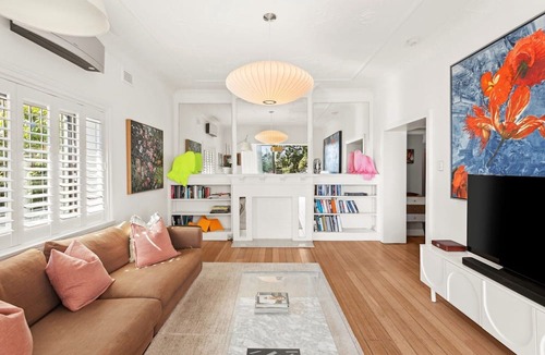 Rose Bay Apartment | Superb 2-Bed Apartment Facing Rose Bay Marina