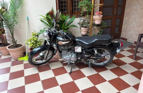 Amritsar House | "The Sandhu Villa". 2-bedrooms on first floor in marvelous Amritsar with cool AC