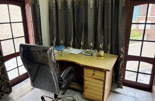 Amritsar House | "The Sandhu Villa". 2-bedrooms on first floor in marvelous Amritsar with cool AC