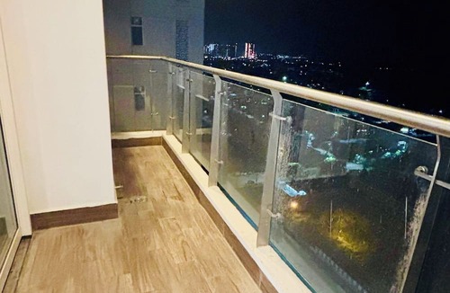 Bhangel Apartment | Cozy 2-bedroom apartment with AC in serene Noida