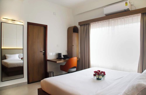 Chikkamagaluru Apartment | HUNKAL STAYS