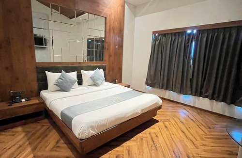 Sasunavghar Villa | The Saroja Grand Villa Resorts