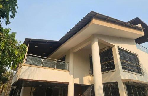 Khopoli Villa | Majestic Grande 4BHK Luxury Villa With AC, Garden , BBQ , AIR HOCKEY , CARROM , TENNIS TABLE , Near Lonavala - 10 minutes From Imagica & Wet n Joy
