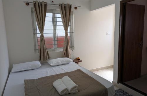 Vijaya Bank Layout Apartment | Thelazystay