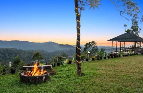 Udumbanchola Villa | Alaya Stays Jai hill 4 Room Cottage With Garden and Outdoor dining With Mountain and Valley Views